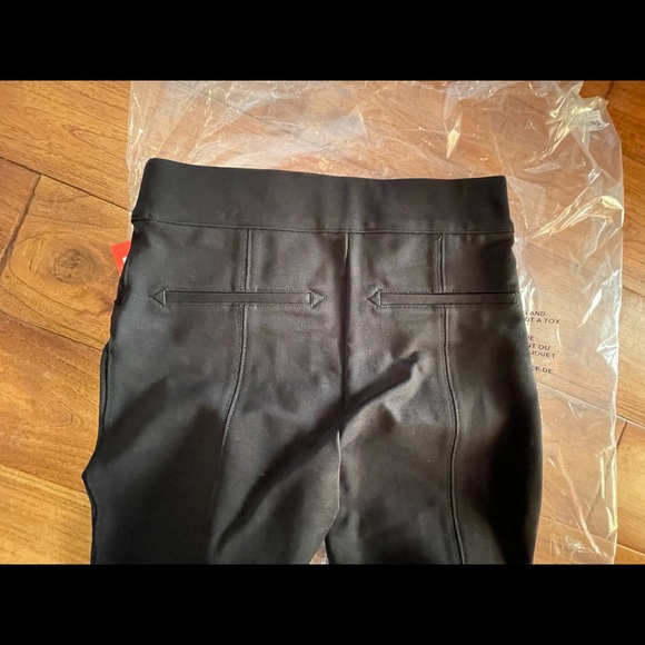 BNIP SPANX “The Perfect Black Pant” - XS Petite - Picture 3 of 4